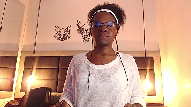 Snapshot of candy_lovee69 chatting on 12-15-25, 10:14 candy lovee69 online show from 12-15-25, 10:14