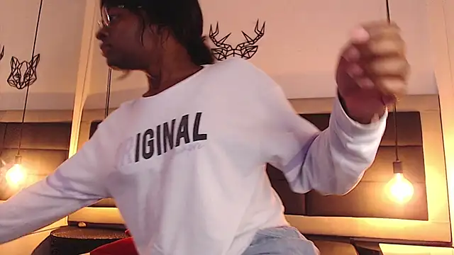 Snapshot of candy_lovee69 chatting on 03-05-26, 06:04 candy lovee69 online show from 03-05-26, 06:04