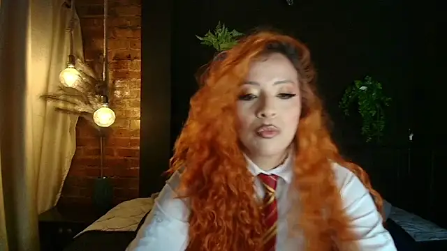 sahra taylor  online show from 04-25-26, 02:03