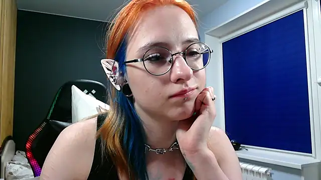 Snapshot of Honelin chatting on 12-16-24, 10:56 Honelin online show from 12-16-24, 10:56