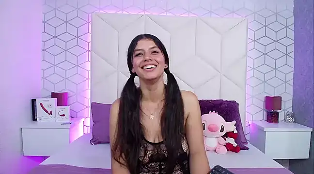 MadelineBeckert online show from 03-11-25, 01:26