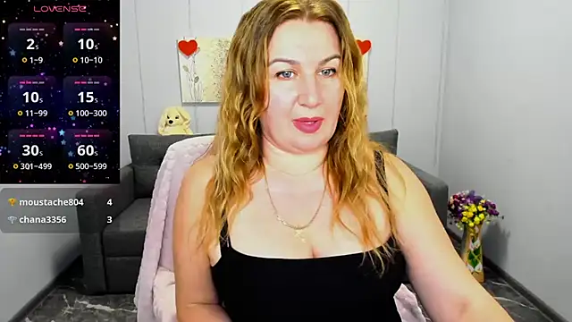 Snapshot of Lili_Crossi chatting on 02-17-25, 09:46 Lili Crossi online show from 02-17-25, 09:46