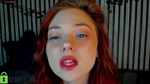 Snapshot of Miss_you_kiss chatting on 12-20-25, 01:02 Miss you kiss online show from 12-20-25, 01:02