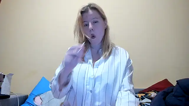 Snapshot of LillyDepp chatting on 11-21-25, 04:38 LillyDepp online show from 11-21-25, 04:38