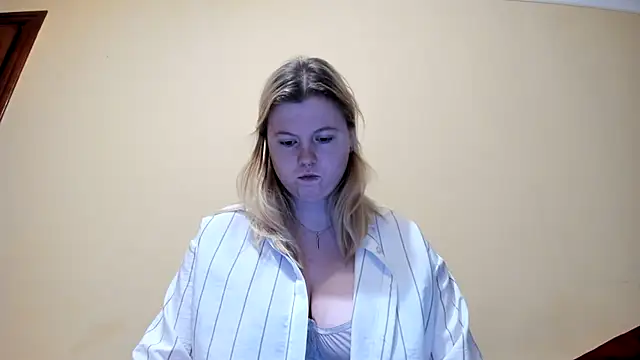 Snapshot of LillyDepp chatting on 12-02-25, 02:23 LillyDepp online show from 12-02-25, 02:23