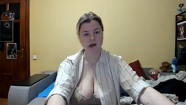 Snapshot of LillyDepp chatting on 02-21-26, 04:30 LillyDepp online show from 02-21-26, 04:30