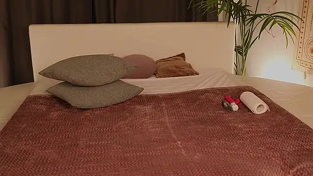 cherry lea online show from 01-17-25, 07:38