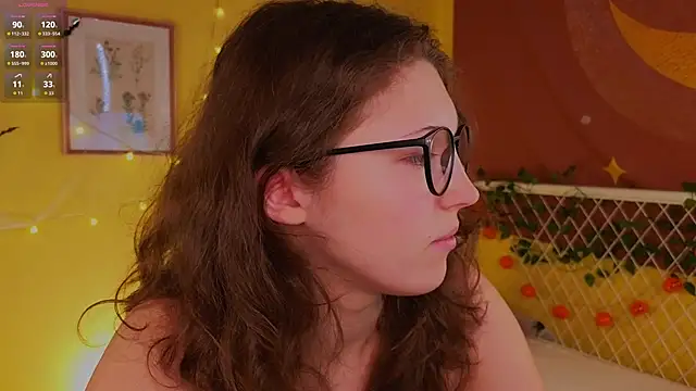 cherry lea online show from 10-30-25, 04:52