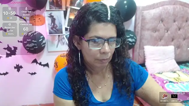 Snapshot of sila_bolum chatting on 10-30-25, 03:57 sila bolum online show from 10-30-25, 03:57