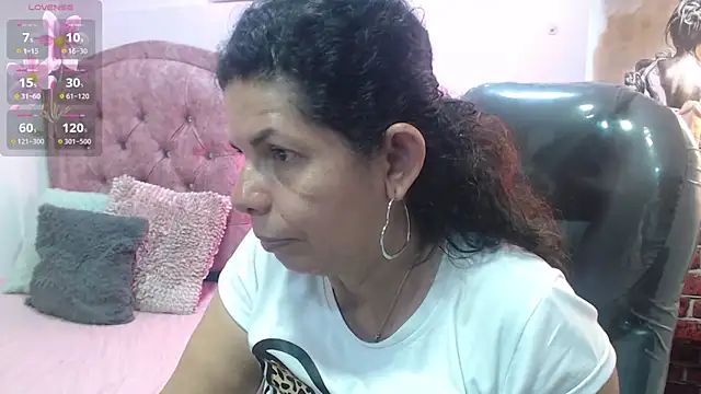 Snapshot of sila_bolum chatting on 03-11-26, 02:39 sila bolum online show from 03-11-26, 02:39