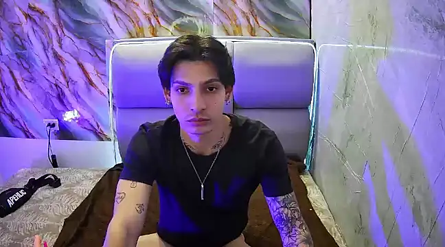 Apolo Hidalgo01 online show from 02-02-25, 04:11