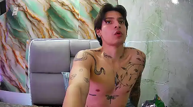 Apolo Hidalgo01 online show from 02-05-25, 04:25