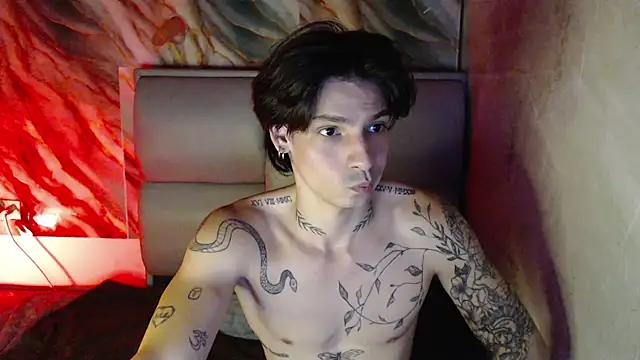 Apolo Hidalgo01 online show from 10-19-25, 06:08