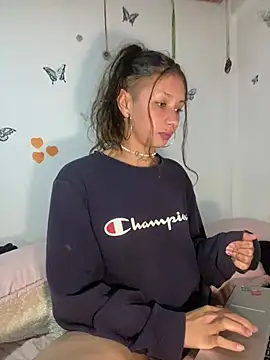 Snapshot of Andi9_ chatting on 01-11-25, 05:20 Andi9  online show from 01-11-25, 05:20