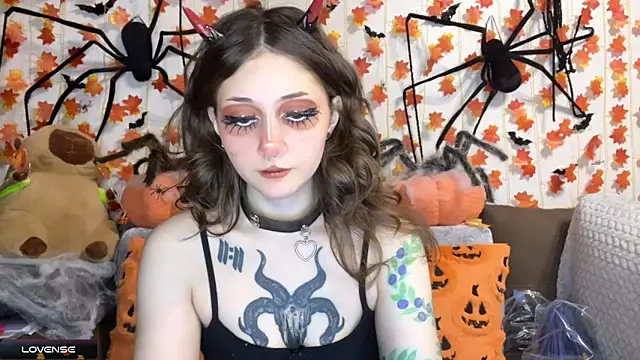  Devill Baby online show from 10-17-25, 06:54