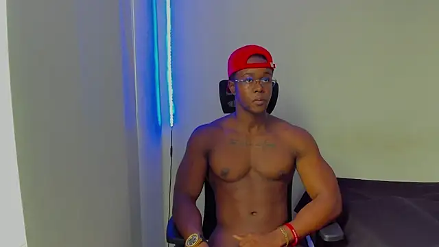 Snapshot of AdonisKnight chatting on 03-14-25, 03:47 AdonisKnight online show from 03-14-25, 03:47