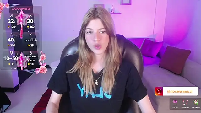 Snapshot of Nora_Vennucci chatting on 02-07-25, 06:45 Nora Vennucci online show from 02-07-25, 06:45
