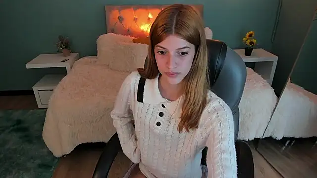 Snapshot of Nora_Vennucci chatting on 01-06-26, 11:40 Nora Vennucci online show from 01-06-26, 11:40