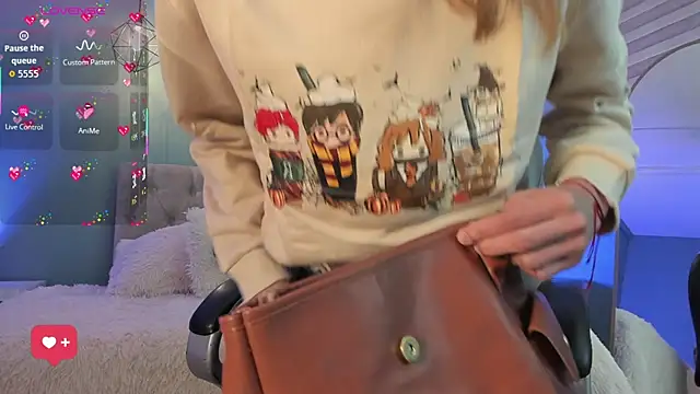 Snapshot of Nora_Vennucci chatting on 02-20-26, 07:36 Nora Vennucci online show from 02-20-26, 07:36