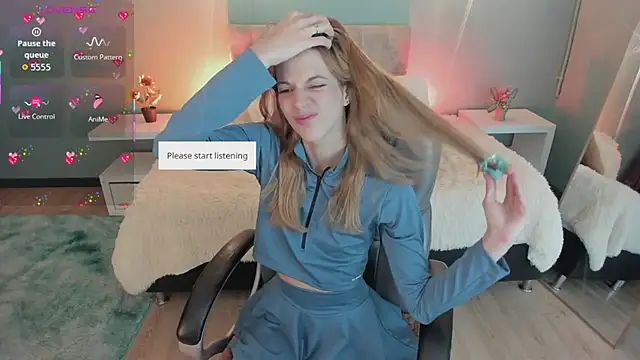 Snapshot of Nora_Vennucci chatting on 02-27-26, 08:31 Nora Vennucci online show from 02-27-26, 08:31