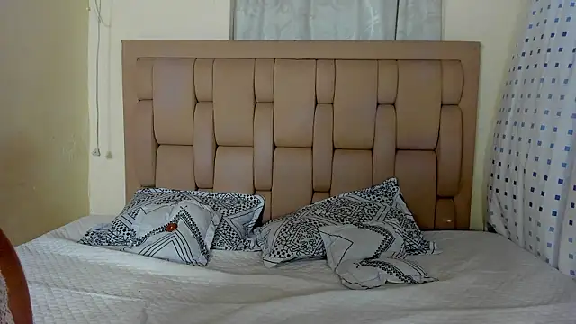 Snapshot of stepcouple_XXX chatting on 02-22-26, 07:56 stepcouple XXX online show from 02-22-26, 07:56