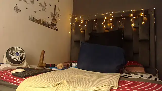 Snapshot of Zammy_Johnson chatting on 12-02-24, 05:48 Zammy Johnson online show from 12-02-24, 05:48