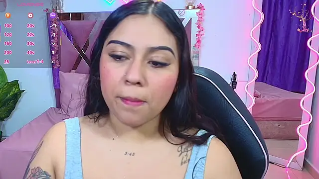 kendra tay online show from 11-18-25, 03:12