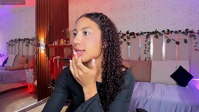 Daphnne tay online show from 02-09-26, 03:43