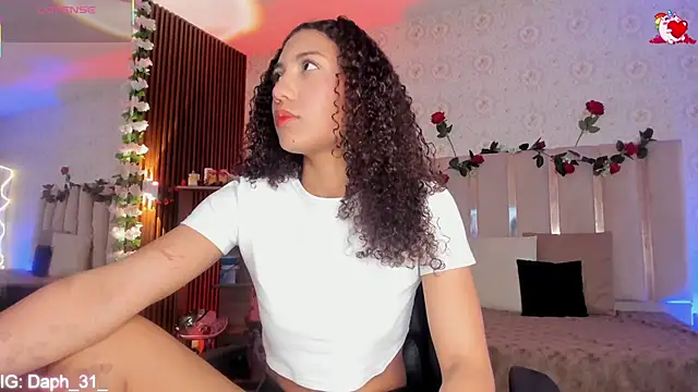 Daphnne tay online show from 03-01-26, 03:41