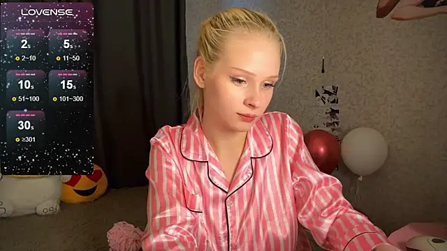 lisa barbie online show from 12-21-24, 07:03