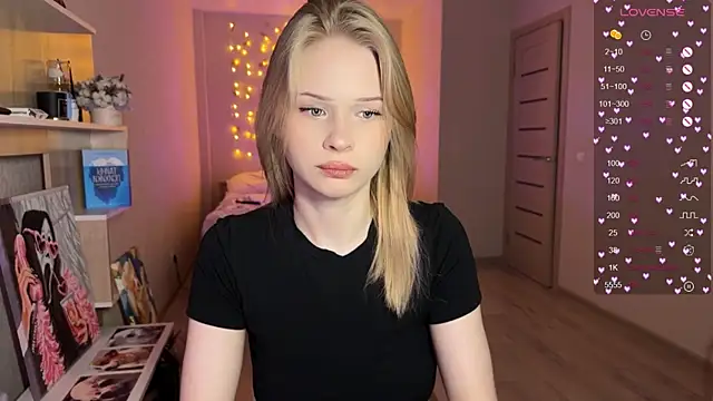 lisa barbie online show from 12-21-25, 04:19