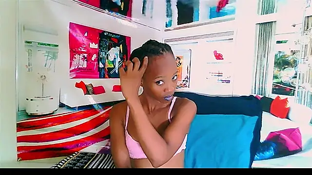 Snapshot of EbonyCreamy69 chatting on 12-18-24, 06:57 EbonyCreamy69 online show from 12-18-24, 06:57