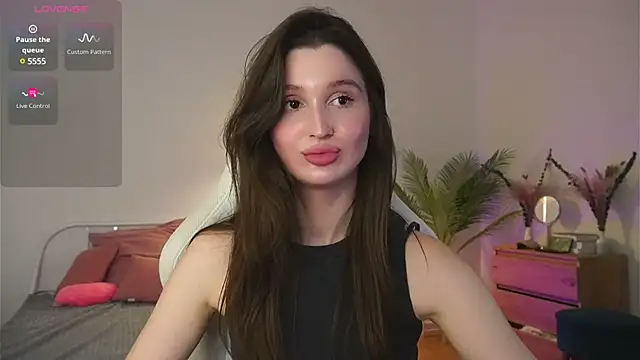 Snapshot of tender_babyy chatting on 03-07-25, 12:12 tender babyy online show from 03-07-25, 12:12