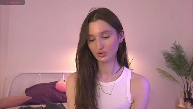 Snapshot of tender_babyy chatting on 09-11-25, 12:49 tender babyy online show from 09-11-25, 12:49