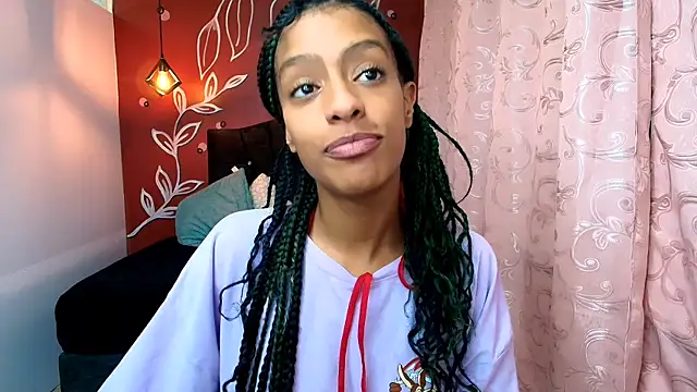 Zia Green online show from 12-15-24, 03:45