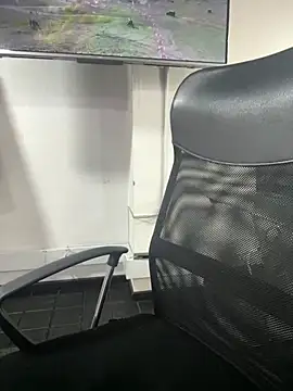 Amy Kiitty  online show from 04-28-26, 01:49