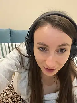 Snapshot of viviandaimond1 chatting on 01-18-25, 03:16 viviandaimond1 online show from 01-18-25, 03:16