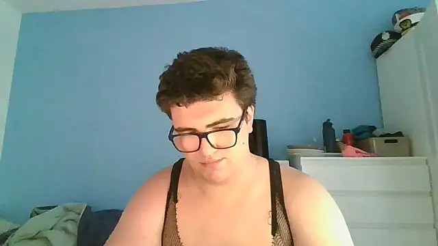 sorolla12 online show from 04-25-26, 01:41