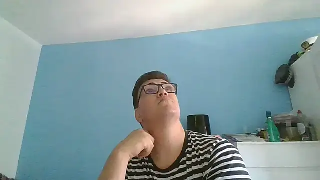 Snapshot of sorolla12 chatting on 05-31-26, 05:09 sorolla12 online show from 05-31-26, 05:09