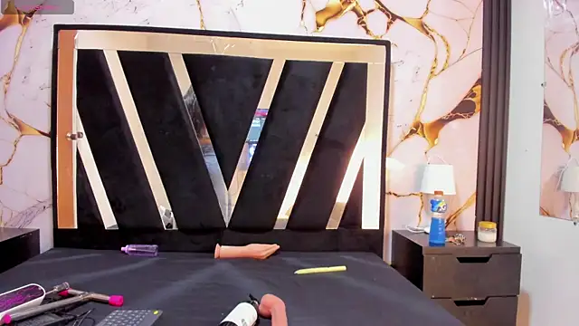 KarinaSimonz online show from 01-13-26, 08:03