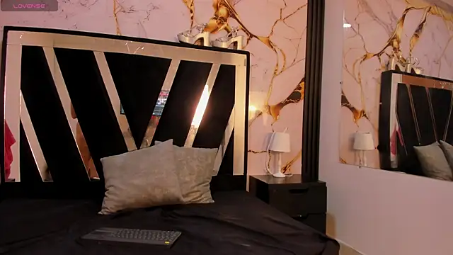 KarinaSimonz online show from 01-15-26, 07:39