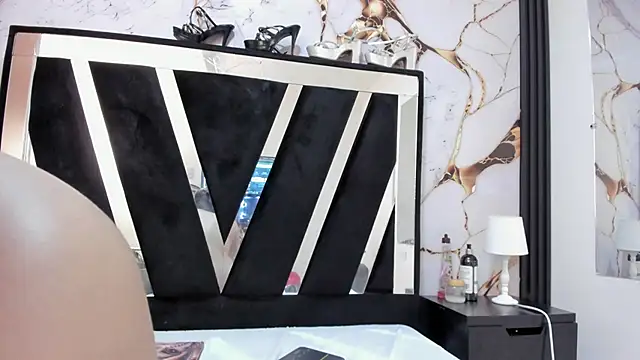 KarinaSimonz online show from 02-22-26, 10:08