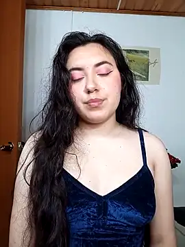 Emi chik online show from 01-07-26, 11:01