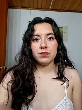 Emi chik online show from 07-05-26, 07:59