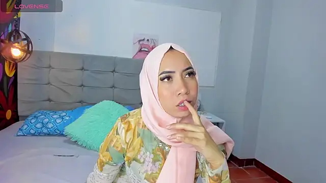 Sweet hot mia online show from 01-23-25, 07:40