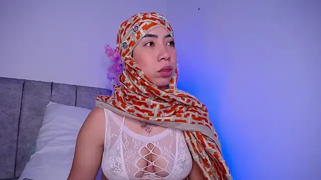 Sweet hot mia online show from 06-06-26, 01:38