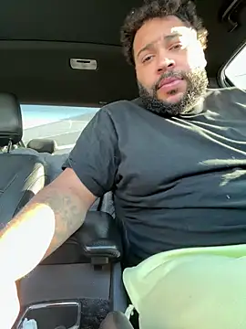 Snapshot of B_and_K chatting on 12-31-24, 06:13 B and K online show from 12-31-24, 06:13