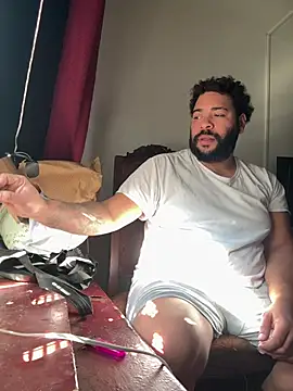 Snapshot of B_and_K chatting on 01-07-25, 04:37 B and K online show from 01-07-25, 04:37