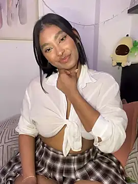 Snapshot of Isabella_fasilier chatting on 02-24-25, 12:52 Isabella fasilier online show from 02-24-25, 12:52