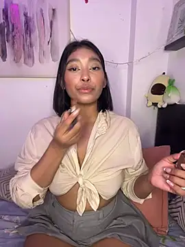 Snapshot of Isabella_fasilier chatting on 03-03-25, 10:42 Isabella fasilier online show from 03-03-25, 10:42